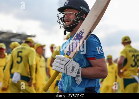 Leeds, Großbritannien. September 2024. Ben Duckett aus England während der Second Metro Bank One Day International England gegen Australien am 21. September 2024 in Leeds, Großbritannien, am 21. September 2024. (Foto: Mark Cosgrove/News Images/SIPA USA) Credit: SIPA USA/Alamy Live News Stockfoto