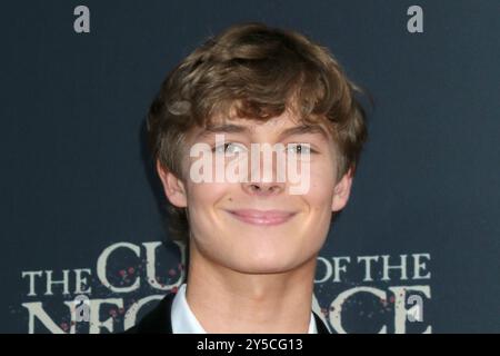 Burbank, USA. September 2024. LOS ANGELES – 20. September: Jacob Moran bei der Premiere von „The Curse of the Halskette“ im Warner Brothers Lot am 20. September 2024 in Burbank, KALIFORNIEN (Foto: Katrina Jordan/SIPA USA) Credit: SIPA USA/Alamy Live News Stockfoto