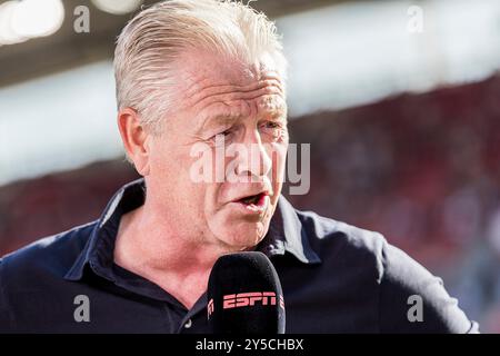 Utrecht, Niederlande. September 2024. UTRECHT, 21-09-2024. Stadion Galgenwaard. Eredivisie Willem II Trainer Peter Maes, Interview mit ESPN. Beschreibung: Pro Shots/Alamy Live News Stockfoto