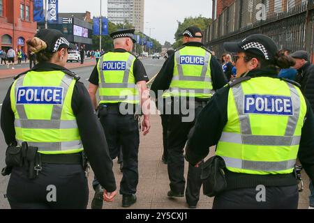 Glasgow, Großbritannien. September 2024. Nach einigen Monaten Heimspielen im Hampden Park, Glasgow, kehrten die Rangers in ihr Heimstadion Ibrox zurück. Das ibrox-Stadion wurde renoviert und war wegen Bauverzögerungen nicht für Fans und Fußballspiele geeignet. Die Rückkehr wird von vielen Fans begrüßt. Quelle: Findlay/Alamy Live News Stockfoto