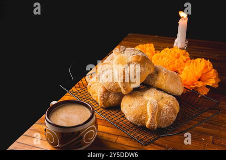 Fotos vom Brot der Toten bei den Feierlichkeiten zum Totentag in Mexiko Stockfoto