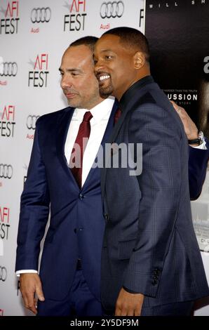 Peter Landesman und will Smith beim AFI FEST 2015 Galapremiere von „Conussion“, die am 10. November 2015 im TCL Chinese Theatre in Hollywood, USA, stattfand. Stockfoto