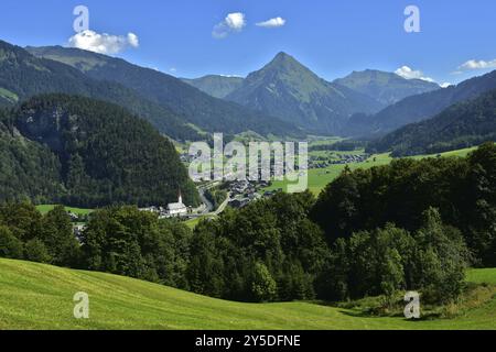 Blick auf Au und Schoppernau im Bregenzerwald, Vorarlberg, Österreich, Blick auf Au im Bregenzerwald, Österreich, Europa Stockfoto