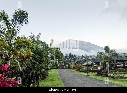 Besakih Tempelkomplex berühmte Sehenswürdigkeit in bali indonesien Stockfoto