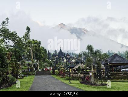 Besakih Tempelkomplex berühmte Sehenswürdigkeit in bali indonesien Stockfoto