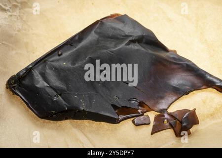 Medizinisches Marihuana Shatter Wachs verarbeitetes Cannabisölkonzentrat Nahaufnahme in kalifornien Stockfoto
