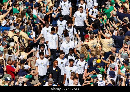 South Bend, Indiana, USA. September 2024. Während der NCAA-Fußballspiele zwischen den Miami (OH) RedHawks und den Notre Dame Fighting Irish im Notre Dame Stadium in South Bend, Indiana. John Mersits/CSM/Alamy Live News Stockfoto