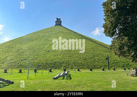 Die Gedenkstätte auf dem Gebiet der belgischen Gemeinde Braine-lAlleud erinnert an die Schlacht von Waterloo im Ju ni 1815. Der niederländische König Wilhelm I. ließ dieses Denkmal 1820 zum Gedenken an den Mut seines Sohnes Wilhelm von Oranien errichten. Waterloo *** das Denkmal auf dem Territorium der belgischen Gemeinde Braine lAlleud erinnert an die Schlacht von Waterloo im Juni 1815 der niederländische König Wilhelm I. ließ dieses Denkmal 1820 errichten, um dem Mut seines Sohnes Wilhelm von Orange Waterloo zu gedenken Stockfoto