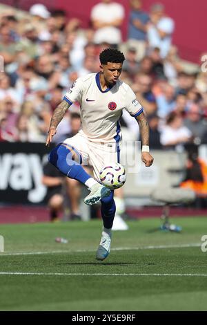 London, Großbritannien. September 2024. Chelsea Stürmer Jadon Sancho (19) während des Spiels West Ham United FC gegen Chelsea FC English Premier League im London Stadium, London, England, Vereinigtes Königreich am 21. September 2024 Credit: Every Second Media/Alamy Live News Stockfoto