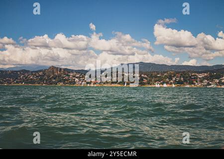 Ein ruhiger Nachmittag am ruhigen Wasser des Reservoir Stockfoto