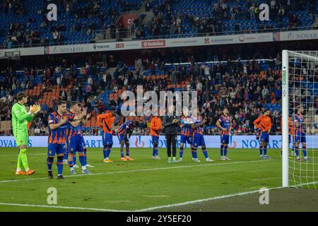 Basel, Schweiz. September 2024. Basel, Schweiz, 21. September 2024: Schlechte Stimmung beim FC Basel 1893 nach der Niederlage nach dem Super League-Fußballspiel zwischen dem FC Basel 1893 und dem FC Zürich im St. Jakob Park in Basel. Philipp Kresnik (Philipp Kresnik/SPP) Credit: SPP Sport Press Photo. /Alamy Live News Stockfoto
