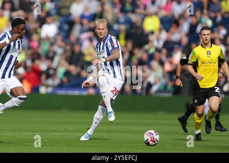 Uros Racic von West Bromwich während des Sky Bet Championship Matches zwischen West Bromwich Albion und Plymouth Argyle Credit: MI News & Sport /Alamy Live News Stockfoto