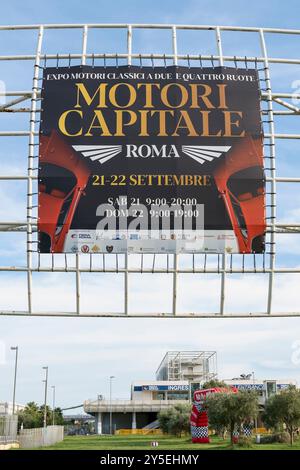 Rom, Italien, 21. September 2024. Motori Capitale ist eine renommierte Ausstellung, die sich dem historischen Motorsport widmet und das Interesse und die Leidenschaft für historische oder alte motorisierte Fahrzeuge wie Autos, Motorräder, Lastwagen, Busse und andere Transportmittel aus vergangenen Jahren erinnert. Veranstaltung im Nuova Fiera di Roma Complex in Rom, Italien. Quelle: Brad Sterling/Alamy Live News Stockfoto