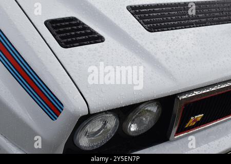 Beesd, Niederlande - 13. September 2024: Nahaufnahme der Front einer Lancia Delta HF Integrale Evoluzione Martini 5 Stockfoto