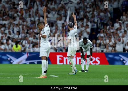Madrid, Spanien. September 2024. Madrid, Spanien; 21.09.2024.- Kylian Mbappé erzielt einen Elfmeter Real Madrid gegen Espanyol Spieltag 6 der spanischen Fußballliga im Santiago Bernabéu Stadion in der Hauptstadt des Königreichs Spanien. Real Madrid schlägt Espanyol 4-1 mit Toren von Dani Carvajal, Rodrygo Goes, Vinícius Júnior und Kylian Mbappé Credit: Juan Carlos Rojas/dpa/Alamy Live News Stockfoto