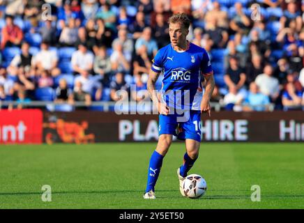 Tom Conlon vom Oldham Athletic Association Football Club während des Vanarama National League Spiels zwischen Oldham Athletic und Yeovil Town im Boundary Park, Oldham am Samstag, den 21. September 2024. (Foto: Thomas Edwards | MI News) Credit: MI News & Sport /Alamy Live News Stockfoto