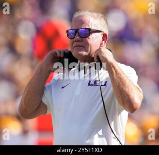 Baton Rouge, Louisiana, USA. September 2024. LSU-Cheftrainer Brian Kelly während eines NCAA-Fußballspiels zwischen den LSU Tigers und den UCLA Bruins am 21. September 2024 in Baton Rouge. LSU gewann 34:17. (Kreditbild: © Scott Coleman/ZUMA Press Wire) NUR REDAKTIONELLE VERWENDUNG! Nicht für kommerzielle ZWECKE! Stockfoto