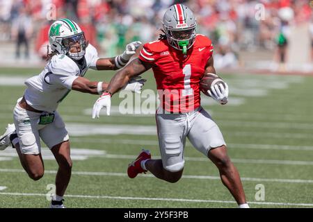 Columbus, Ohio, USA. September 2024. Ohio State Buckeyes Running Back Quinshon Judkins (1) trägt den Ball während des Spiels zwischen der Marshall Thundering Herde und den Ohio State Buckeyes im Ohio Stadium, Columbus, Ohio. (Kreditbild: © Scott Stuart/ZUMA Press Wire) NUR REDAKTIONELLE VERWENDUNG! Nicht für kommerzielle ZWECKE! Stockfoto