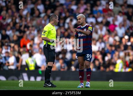 London, Großbritannien. September 2024. London, England – 21. September: Bruno Guimarães aus Newcastle während des Spiels der Premier League 2024/25 League zwischen Fulham FC und Newcastle United FC am 21. September 2024 in Craven Cottage in London. (Richard Callis/SPP) Credit: SPP Sport Press Photo. /Alamy Live News Stockfoto