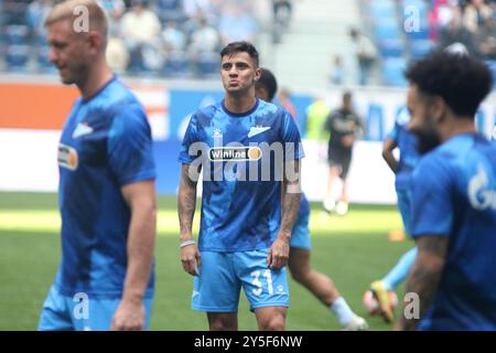 Sankt Petersburg, Russland. September 2024. Gustavo Mantuan (31) aus Zenit, das während des russischen Premier League-Fußballspiels zwischen Zenit Sankt Petersburg und Fakel Woronesch in der Gazprom Arena zu sehen war. Endpunktzahl: Zenit 3:1 Fakel. Quelle: SOPA Images Limited/Alamy Live News Stockfoto