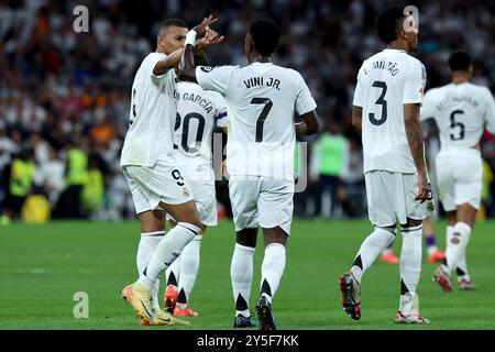 Madrid, Spanien. September 2024. Madrid, Spanien; 21.09.2024.- Vinicius Jr. erzielt Tor. Real Madrid gegen Espanyol Spieltag 6 der spanischen Fußballliga im Stadion Santiago Bernabéu in der Hauptstadt des Königreichs Spanien. Real Madrid schlägt Espanyol 4-1 mit Toren von Dani Carvajal, Rodrygo Goes, Vinícius Júnior und Kylian Mbappé Credit: Juan Carlos Rojas/dpa/Alamy Live News Stockfoto