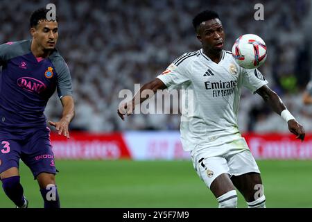 Madrid, Spanien. September 2024. Madrid, Spanien; 21.09.2024.- Vinicius Jr. Real Madrid gegen Espanyol Spieltag 6 der spanischen Fußballliga im Stadion Santiago Bernabéu in der Hauptstadt des Königreichs Spanien. Real Madrid schlägt Espanyol 4-1 mit Toren von Dani Carvajal, Rodrygo Goes, Vinícius Júnior und Kylian Mbappé Credit: Juan Carlos Rojas/dpa/Alamy Live News Stockfoto