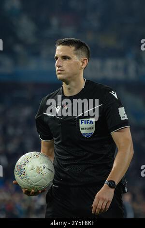 Basel, Schweiz. September 2024. Basel, Schweiz, 21. September 2024: Lionel Tschudi (Schiedsrichter) während des Super League-Fußballspiels zwischen dem FC Basel 1893 und dem FC Zürich im St. Jakob Park in Basel, Schweiz. Philipp Kresnik (Philipp Kresnik/SPP) Credit: SPP Sport Press Photo. /Alamy Live News Stockfoto
