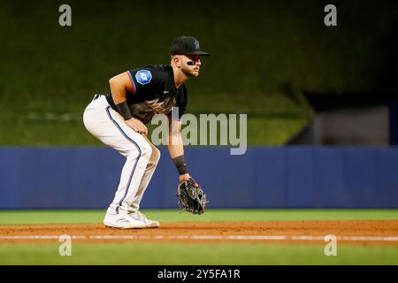 MIAMI, FLORIDA - 20. SEPTEMBER 2024: Miami Marlins und Atlanta Braves MLB im loanDepot Park am 20. September 2011 Foto: Chris Arjoon/American Presswire Stockfoto