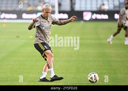 Columbus, Ohio, USA. September 2024. Die Columbus Crew stürmte Christian Ramirez (17), bevor sie gegen Orlando City SC in Columbus (Ohio) spielte. Brent Clark/Cal Sport Media/Alamy Live News Stockfoto