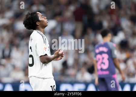 Madrid, Spanien. September 2024. Endrick von Real Madrid wurde während des Spiels der La Liga 2024/25 zwischen Real Madrid und Espanyol im Santiago Bernabeu Stadion in Aktin gesehen. Endergebnis: Real Madrid 4-1 Espanyol. Quelle: SOPA Images Limited/Alamy Live News Stockfoto