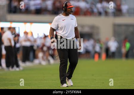 21. September 2024: Virginia Tech Hokies Defensive Coordinator Chris Marve während des NCAA-Fußballspiels zwischen den Rutgers Scarlet Knights und den V Stockfoto