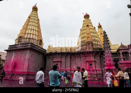 Kolhapur , Indien - 8. September 2024 View of the Jyotiba Temple ist eine heilige Stätte des Hinduismus in der Nähe von Wadi Ratnagiri im Bezirk Kolhapur in Maharashtra STAT Stockfoto