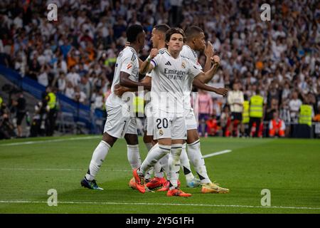 Madrid, Spanien. September 2024. Der spanische Fußballspieler Fran Garcia (20) feiert am Samstag ein Tor während eines Spiels in der La Liga. Real Madrid besiegte Espanyol de Barcelona 4-1 im Santiago Bernabeu Stadion in einer neuen Runde der spanischen Meisterschaft in der ersten Liga. (Foto: David Canales/SOPA Images/SIPA USA) Credit: SIPA USA/Alamy Live News Stockfoto