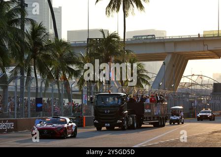 Singapur, Singapur. September 2024. Fahrerparade. Formel-1-Weltmeisterschaft, Rd 18, Grand Prix von Singapur, Sonntag, 22. September 2024. Marina Bay Street Circuit, Singapur. Quelle: James Moy/Alamy Live News Stockfoto