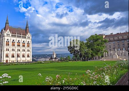 Kossuth Memorial, ein öffentliches Denkmal, das dem ehemaligen ungarischen Regenten Lajos Kossuth, Budapest und dem ungarischen parlamentsgebäude gewidmet ist Stockfoto