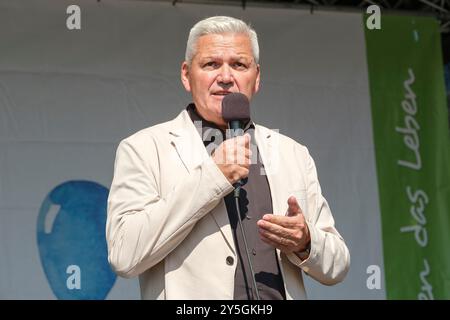 21.09.2024, Kšln, Deutzer Werft, Hubert HŸppe, CDU Bundestagsabgeordneter bei der Kundgebung g zum Marsch des Lebens. Der Bundesverband Lebensrecht ri Stockfoto