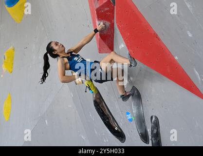 Prag, Tschechische Republik. September 2024. Weltmeisterschaft im Sportklettern (Bouldern), Halbfinale der Frauen, in Prag, Tschechische Republik, 22. September, 2024. Anon Matsufuji aus Japan. Quelle: Michal Krumphanzl/CTK Photo/Alamy Live News Stockfoto