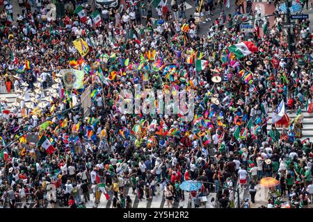 Die mexikanische Independence Day-Parade ist eine jährliche Feier entlang der Madison Avenue in Manhattan, 2024, New York City, USA Stockfoto