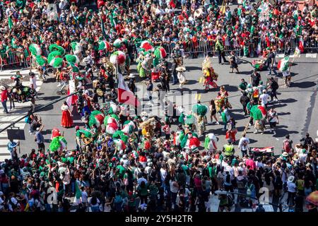 Die mexikanische Independence Day-Parade ist eine jährliche Feier entlang der Madison Avenue in Manhattan, 2024, New York City, USA Stockfoto