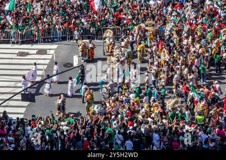 Die mexikanische Independence Day-Parade ist eine jährliche Feier entlang der Madison Avenue in Manhattan, 2024, New York City, USA Stockfoto