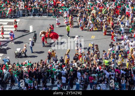 Die mexikanische Independence Day-Parade ist eine jährliche Feier entlang der Madison Avenue in Manhattan, 2024, New York City, USA Stockfoto