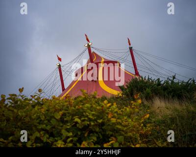 ZIRKUS FANTASIA ZIRKUS GROSSES TOP ZELT Stockfoto