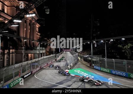 Singapur, Singapur. September 2024. Kevin Magnussen (DEN) Haas VF-24. 22.09.2024. Formel-1-Weltmeisterschaft, Rd 18, Grand Prix Von Singapur, Marina Bay Street Circuit, Singapur, Renntag. Das Foto sollte lauten: XPB/Alamy Live News. Stockfoto