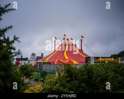 ZIRKUS FANTASIA ZIRKUS GROSSES TOP ZELT Stockfoto