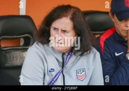 Bogota, Kolumbien. September 2024. Tracey Marie Kevins von US-Trainer während des Spiels um den dritten Platz bei der FIFA U-20-Frauen-Weltmeisterschaft Kolumbien 2024 zwischen den Niederlanden und den Vereinigten Staaten im El Campin Stadium in Bogota, Kolumbien am 21. September 2024. (Kreditbild: © Daniel Garzon Herazo/ZUMA Press Wire) NUR REDAKTIONELLE VERWENDUNG! Nicht für kommerzielle ZWECKE! Stockfoto