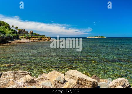 Wunderschöne mediterrane Landschaft in Punta Licosa, in der Nähe von Castellabate in der Region Cilento. Provinz Salerno, Kampanien, Italien. Stockfoto