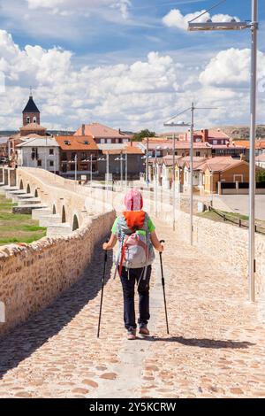 Puente del Passo Honroso in Hospital de Orbigo, Jakobsweg, Leon, Spanien Stockfoto