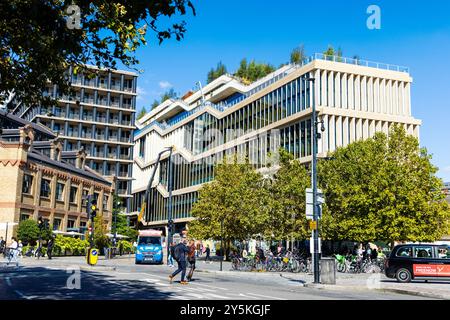 Plattform G, Googles neues Hauptgebäude in Kings Cross, kurz vor Fertigstellung, London, England Stockfoto