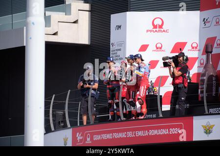 Vinales fuhr sein Aprilia-Bike am Ende des Emilia Romagna GP-Rennens in Italien Stockfoto