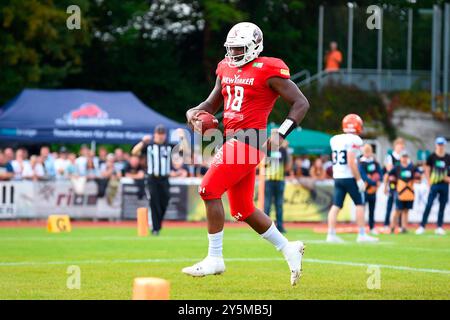 Weingarten, Deutschland. September 2024. Touchdown Donovan Isom (18, QB, New Yorker Lions Braunschweig) GER, ifm Ravensburg Razorbacks vs New Yorker Lions Braunschweig, American Football, GFL, Saison 2024, Playoffs, Viertelfinale, 22.09.2024, Eibner-Pressefoto/Florian Wolf Credit: dpa/Alamy Live News Stockfoto